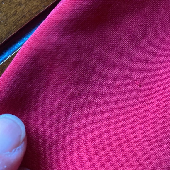 Under Armour YSM sweatshirt. Approx 19 inches long. From a clean family home - Picture 5 of 12